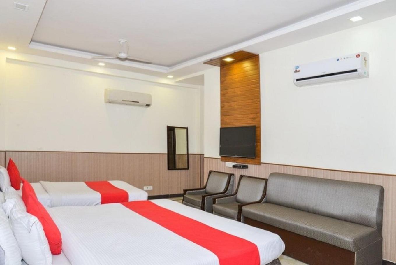 Hotel Shanti House New Delhi Karnail Singh Stadium Gate No 1 エクステリア 写真