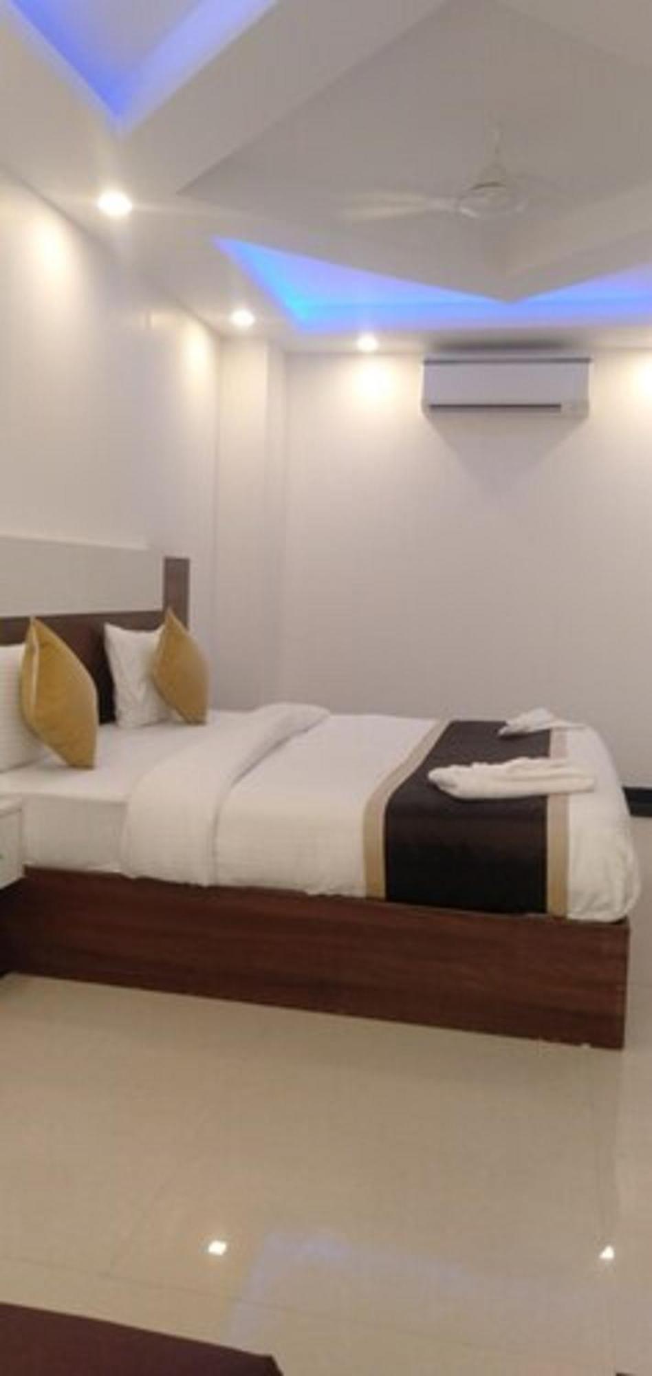 Hotel Shanti House New Delhi Karnail Singh Stadium Gate No 1 エクステリア 写真